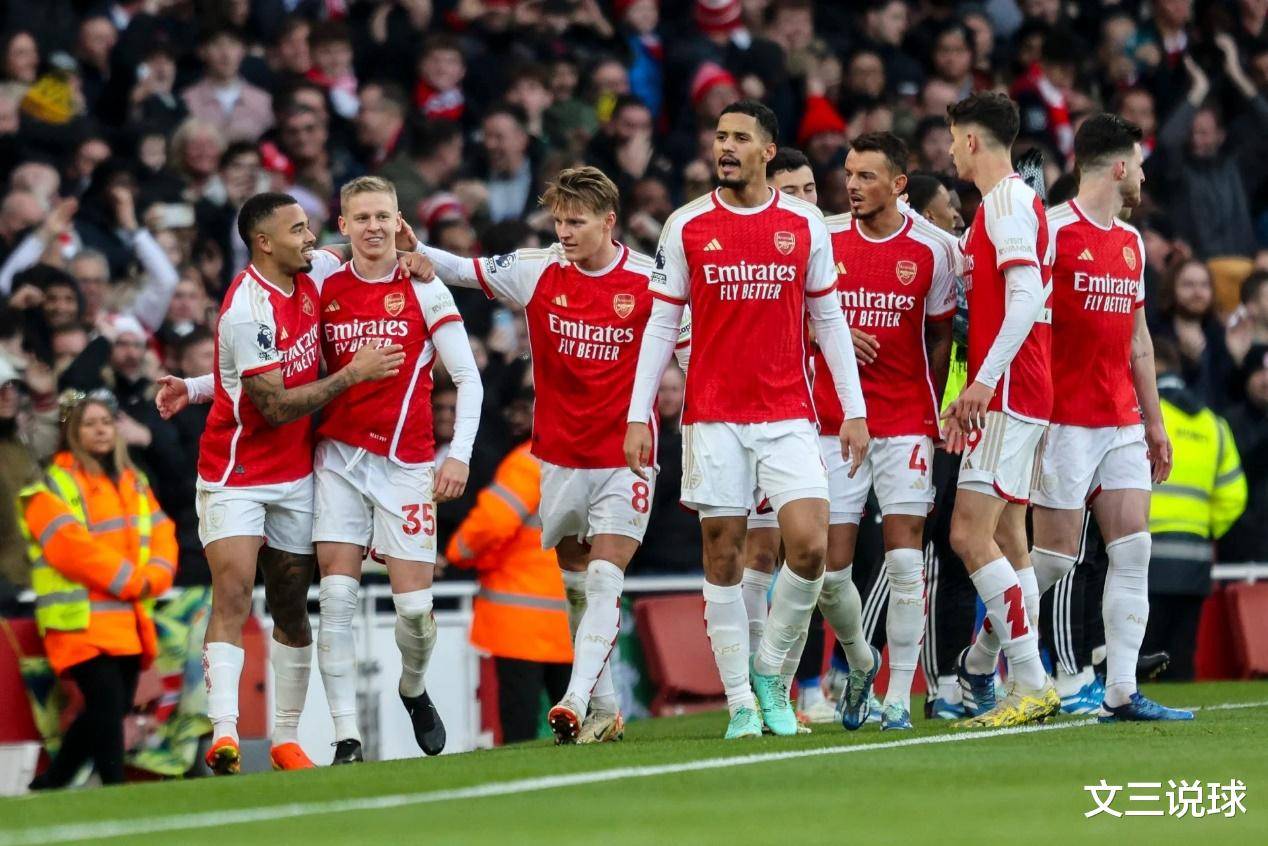 阿森纳训练开放日,集结日状态回暖引观众欢呼,NBA常规赛在即,年轻球员获得机会的简单介绍 阿森纳训练开放日,集结日状态回暖引观众欢呼,NBA常规赛在即,年轻球员获得机会的简单介绍