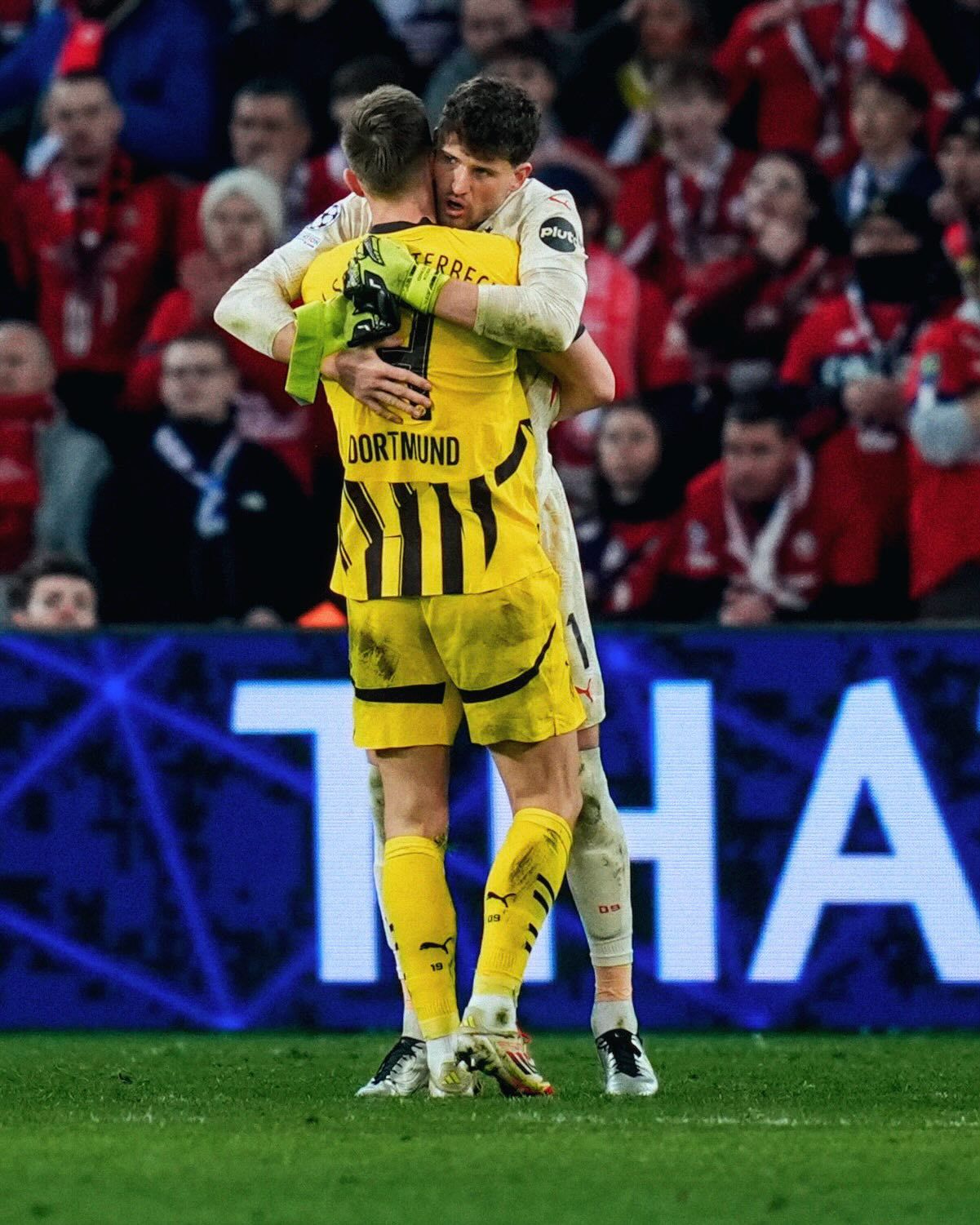 冲刺阶段突围战来临,多特蒙德围绕德甲造点机会,赛场秩序良好,数据趋势出现新变化(德甲多特蒙德最新消息) 冲刺阶段突围战来临,多特蒙德围绕德甲造点机会,赛场秩序良好,数据趋势出现新变化(德甲多特蒙德最新消息)