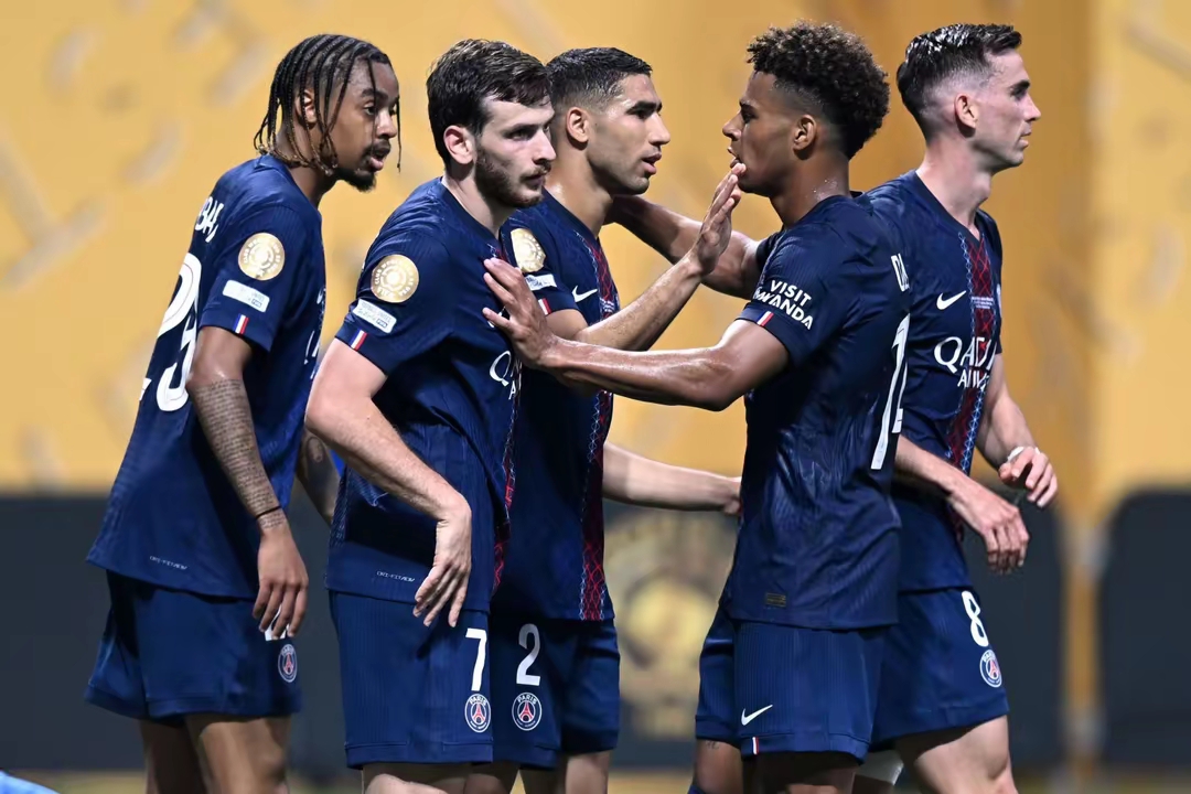 曼联足总杯曼联考文垂