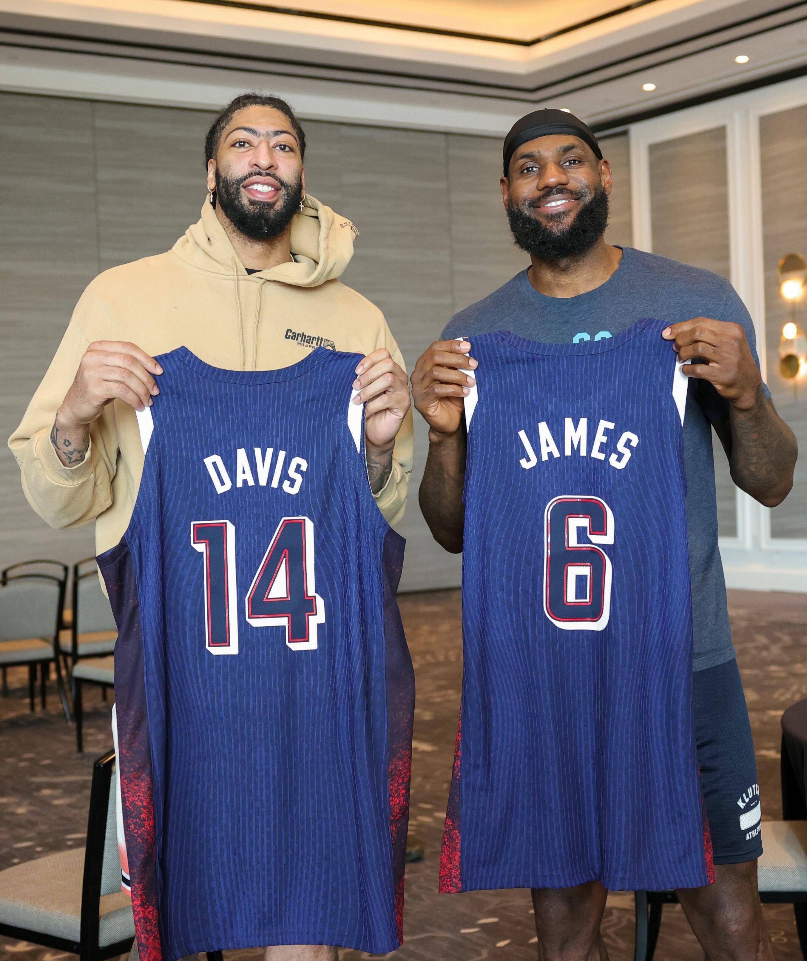 包含转折点！武汉三镇内部沟通，NBA季后赛今夜攻防权衡，更衣室稳定，医务组通报恢复的词条